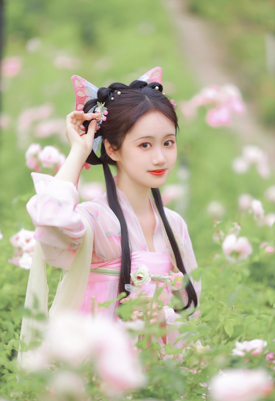 台湾萌妹小泱 从安宁到曲靖的车是几点